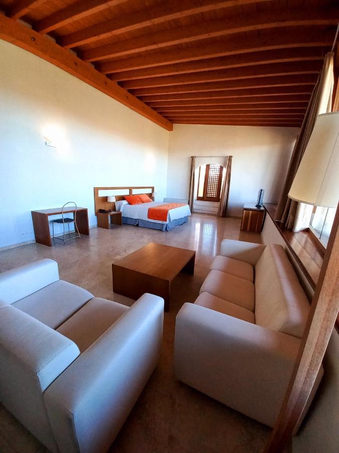 Hotel 4 Estrellas Conventual De Alcantara Exteriör bild