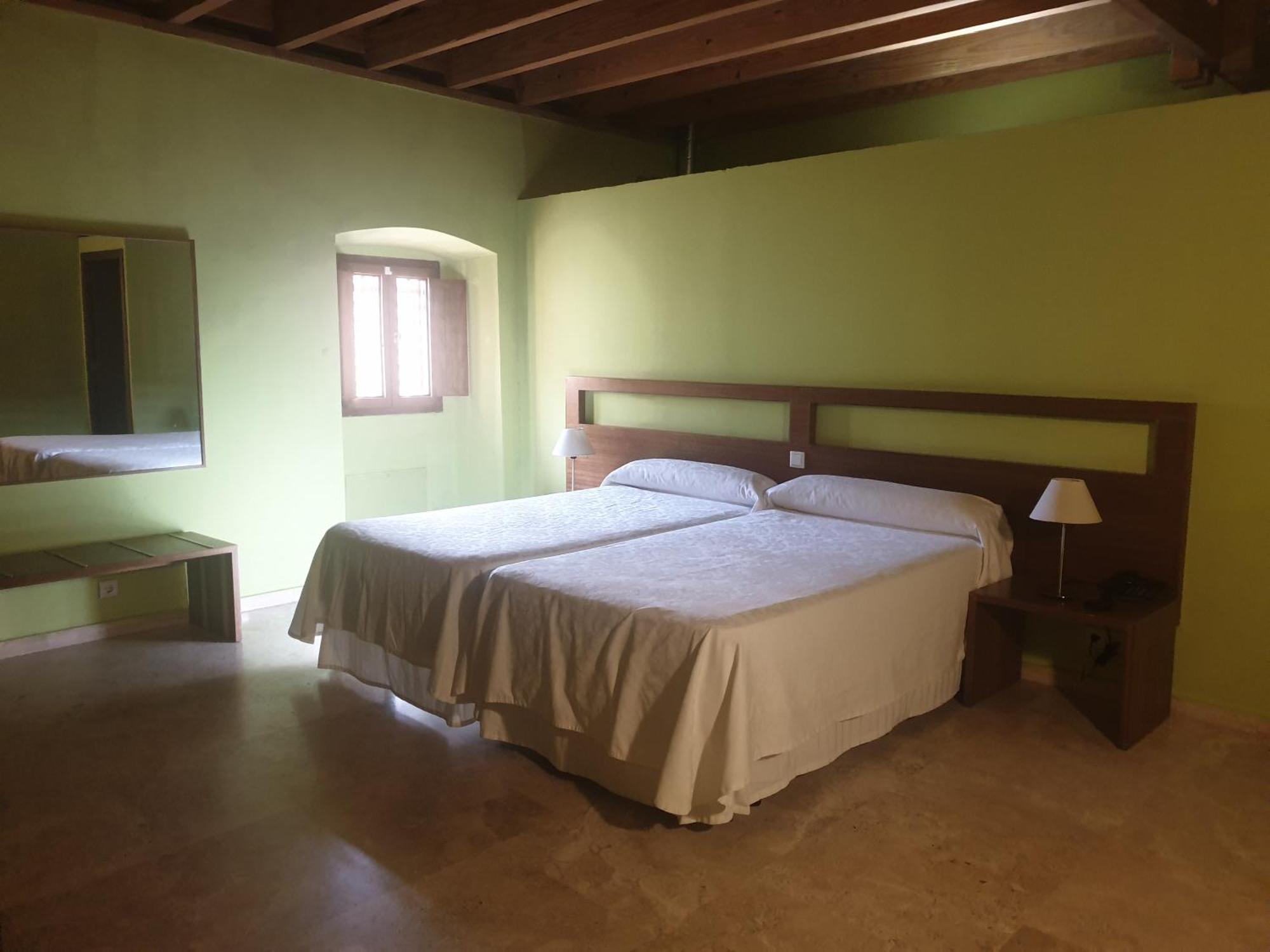 Hotel 4 Estrellas Conventual De Alcantara Exteriör bild