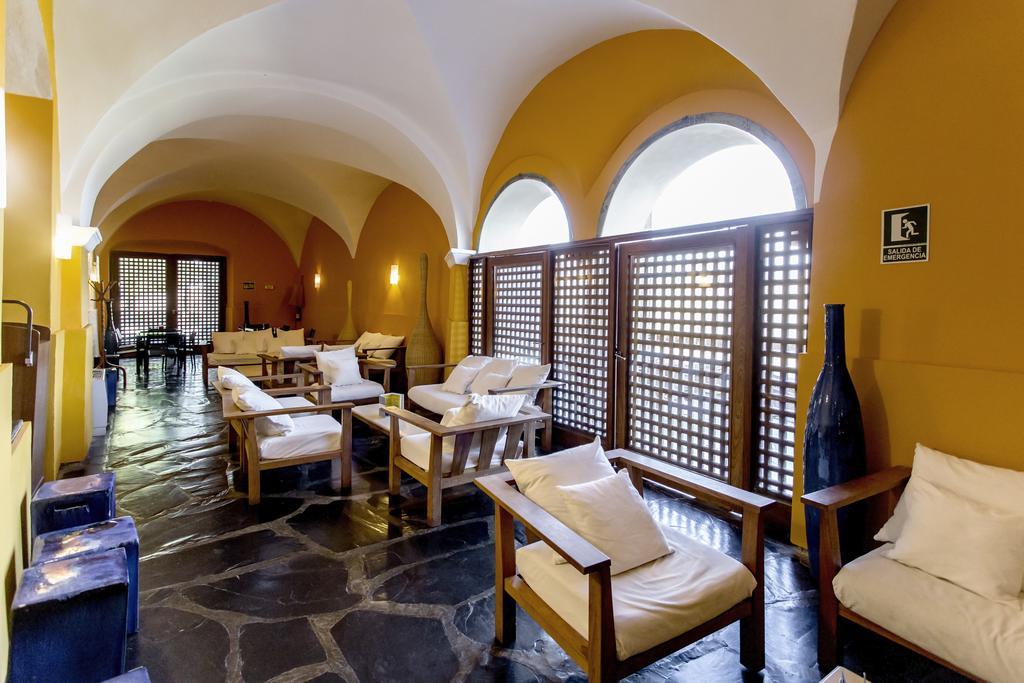 Hotel 4 Estrellas Conventual De Alcantara Exteriör bild